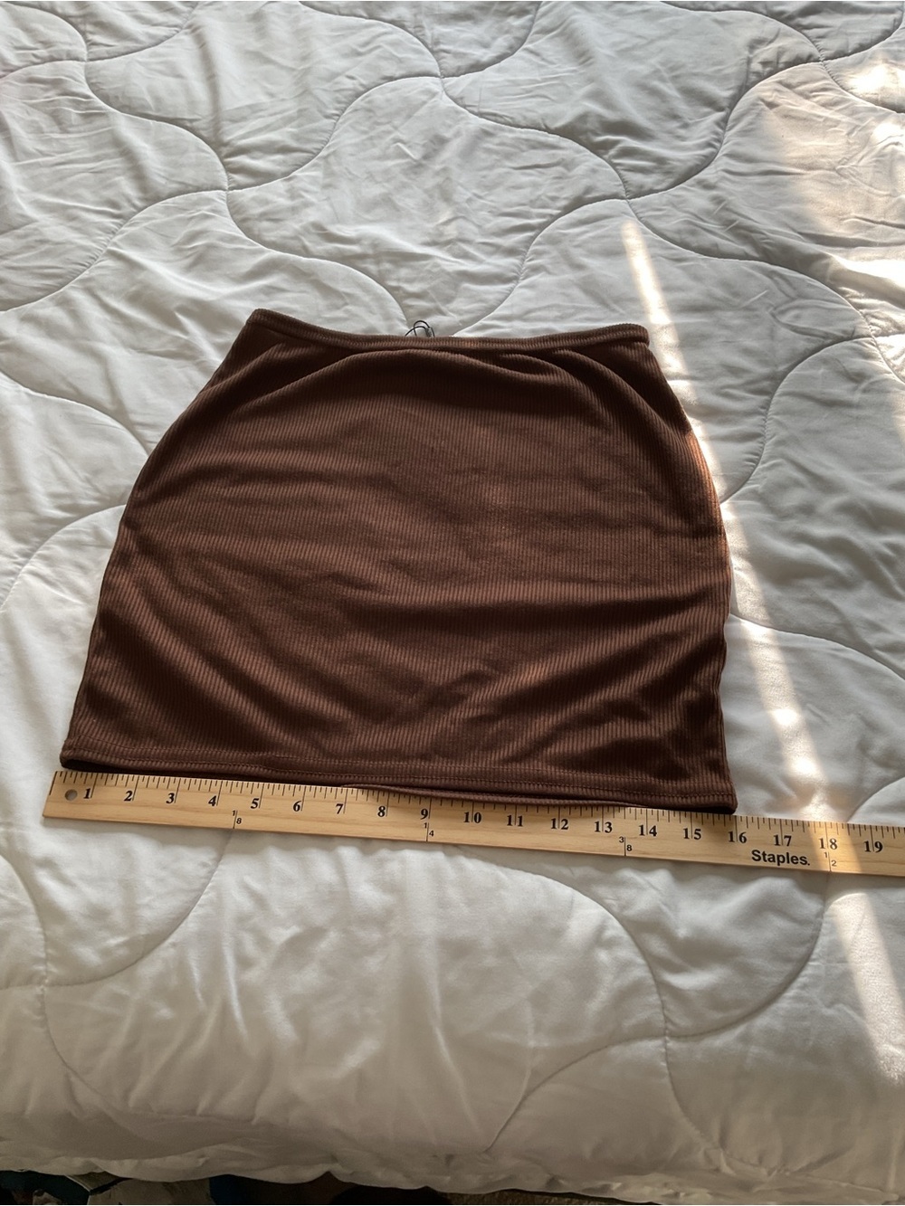 PrettyLittleThing Brown Ribbed Mini Skirt - Picture 4 of 8